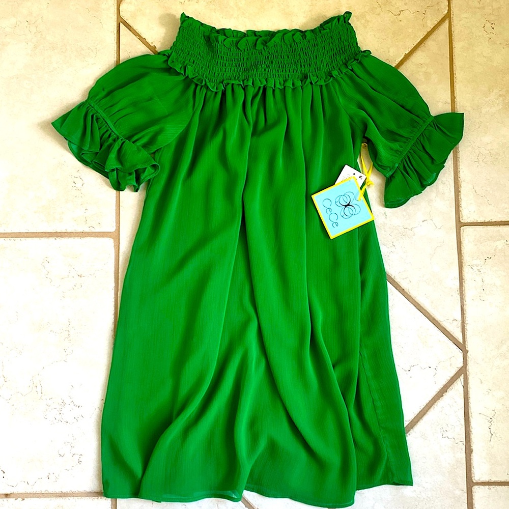 Cece Size 2 Lush Green Mini Dress small Off shoulders